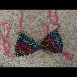 3 bikini used tops, 2 new bikini bottoms